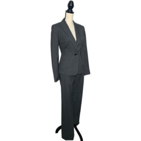 NWT Kasper Gray Two Piece Pants Suit Set - Picture 1 of 10